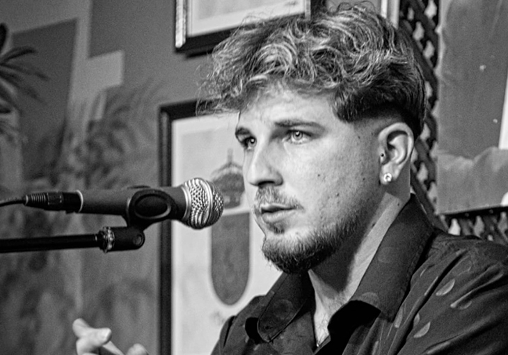 Imagen principal del artículo Roberto Montaño, la voz joven del flamenco con alma tradicional